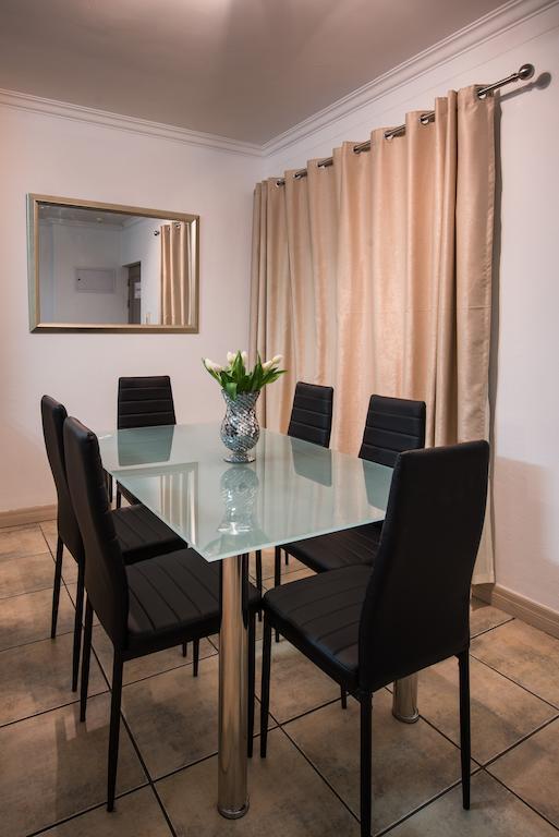 Prestige Apartments Sandton At Westpoint Johannesburg Room photo