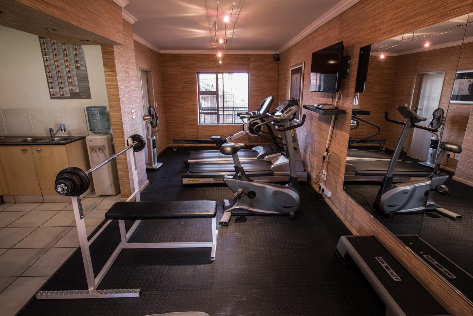 Prestige Apartments Sandton At Westpoint Johannesburg Room photo