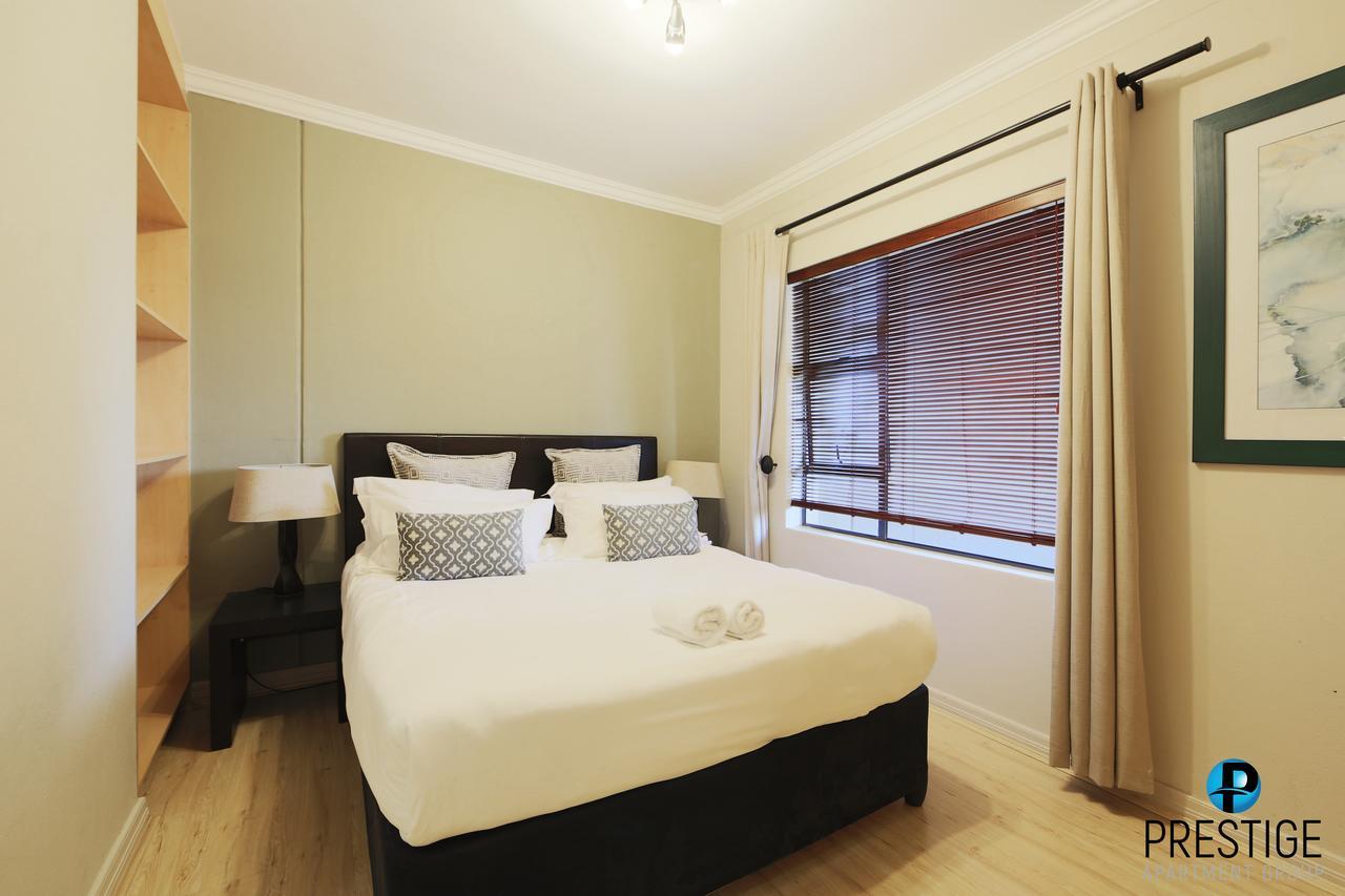 Prestige Apartments Sandton At Westpoint Johannesburg Exterior photo